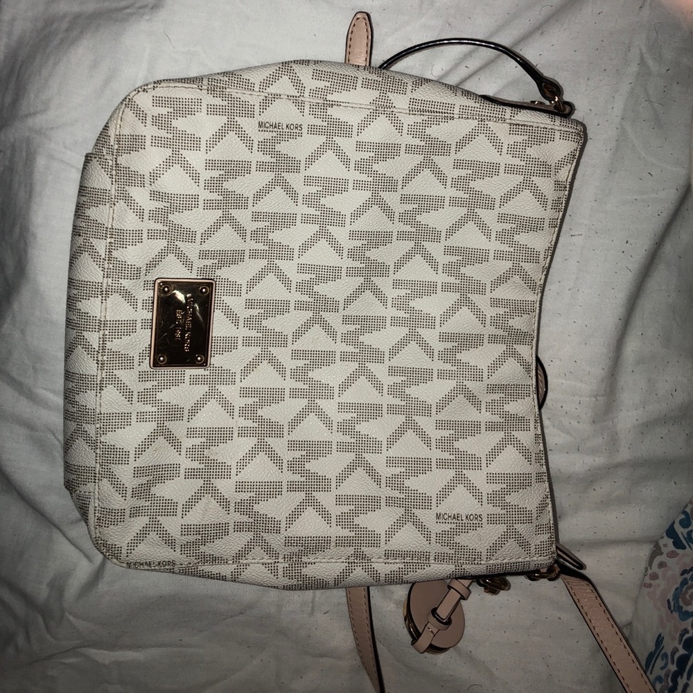 Michael kors cross body bag